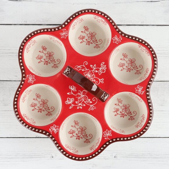 Temp-Tations Floral Lace Red Muffin Pan - Picture 1 of 8